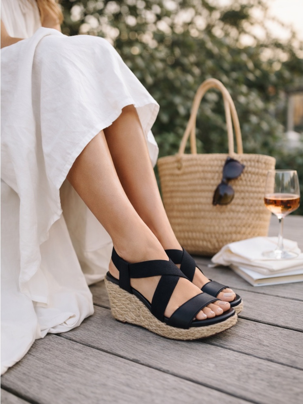 Kenneth Cole Reaction Wedge Sandals Women 7 Black Dare U Espadrille Comfort Walk